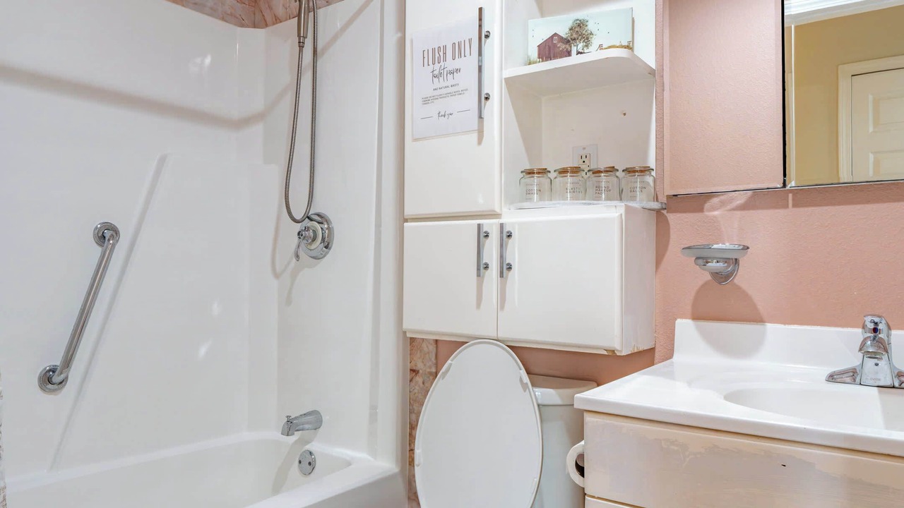 Photo of Bathroom in Enterprise