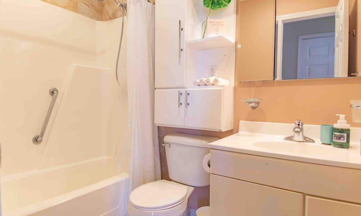 Photo of Bathroom in Enterprise