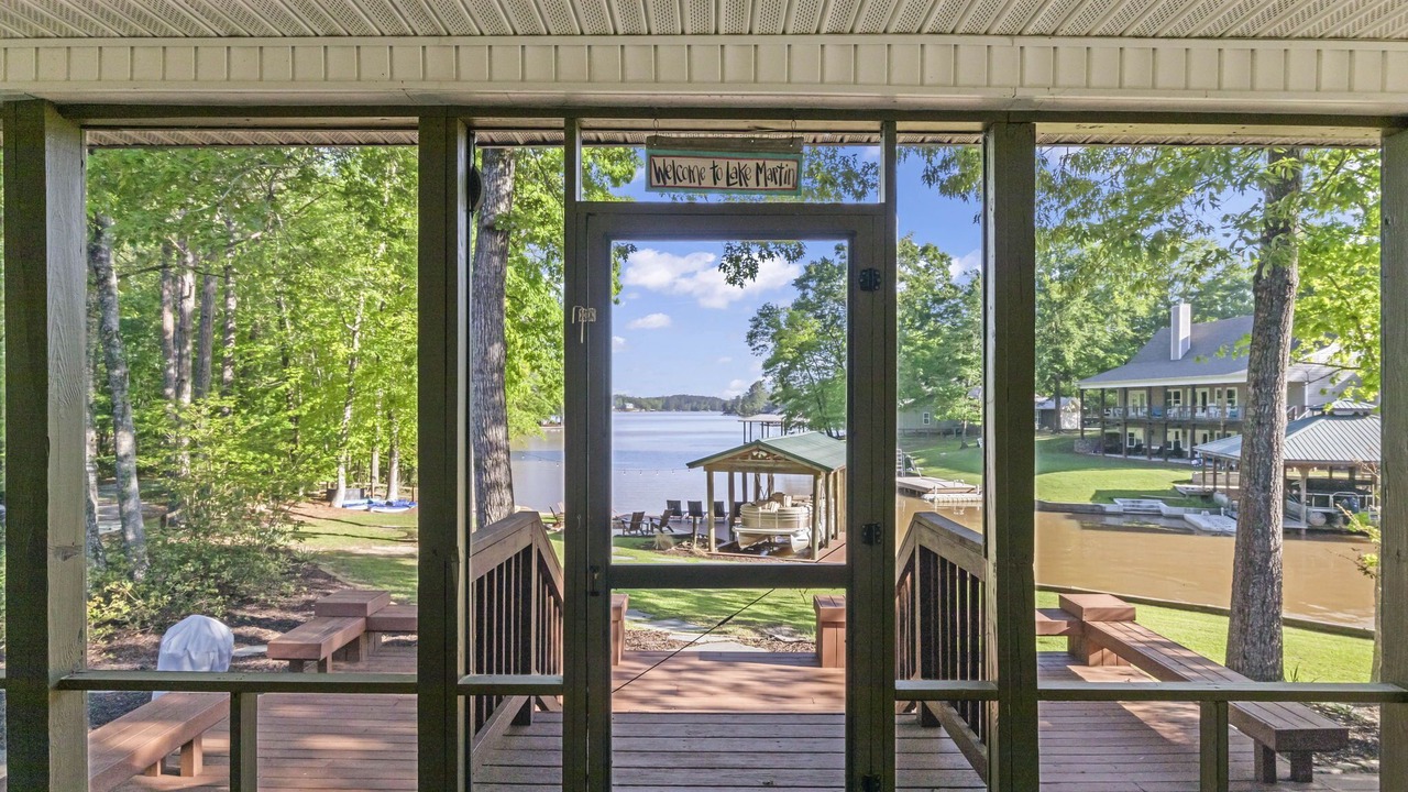 Photo of Patio Balcony in Smith Mountain Estates