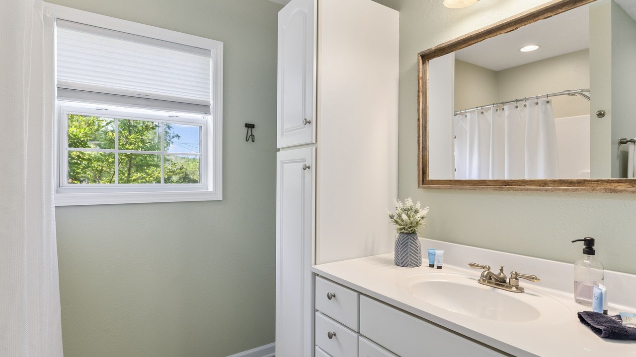 Photo of Bathroom in Smith Mountain Estates
