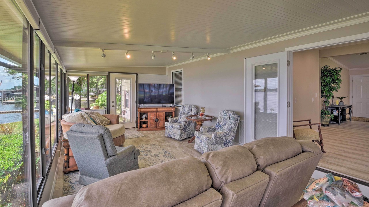 Photo of Bedroom in Crescent City
