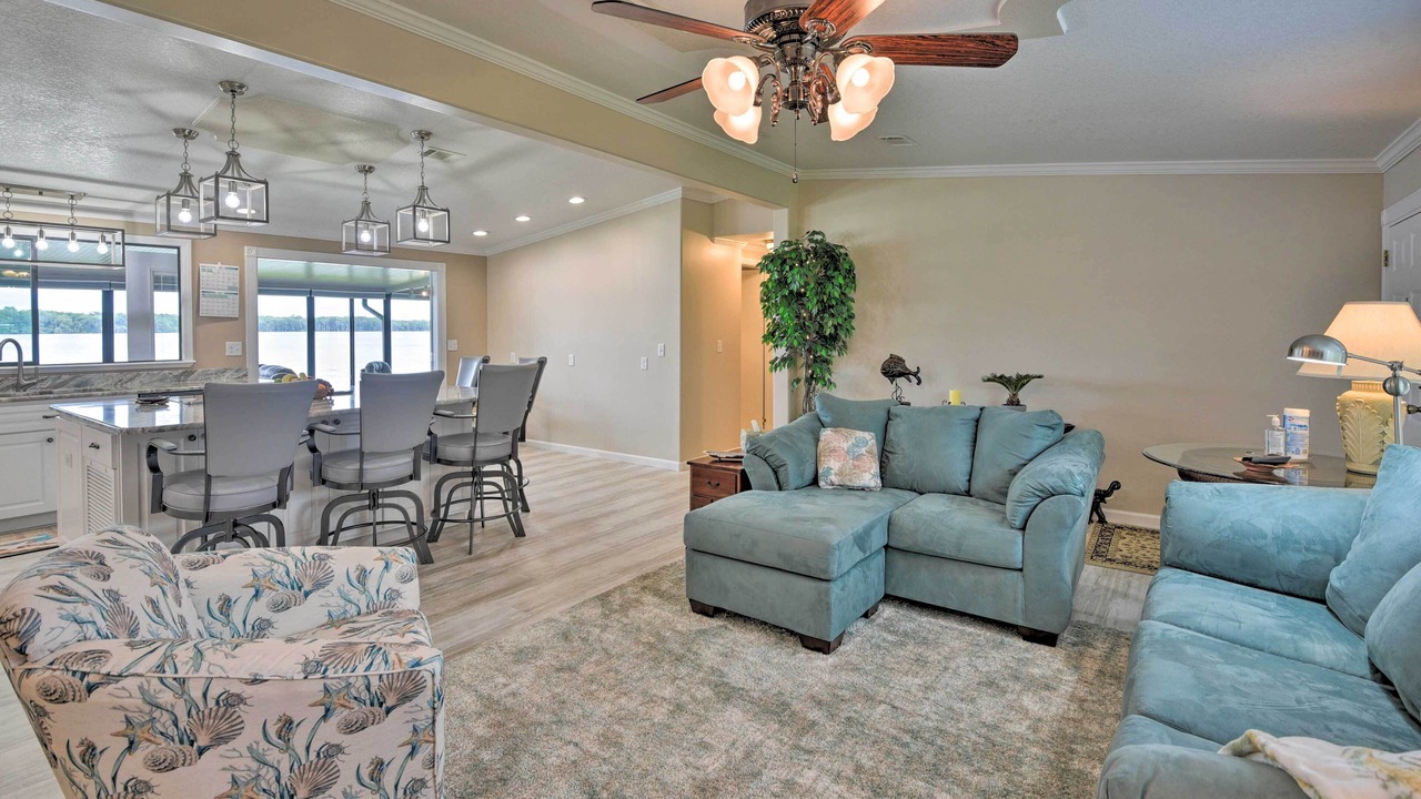 Photo of Livingroom in Crescent City
