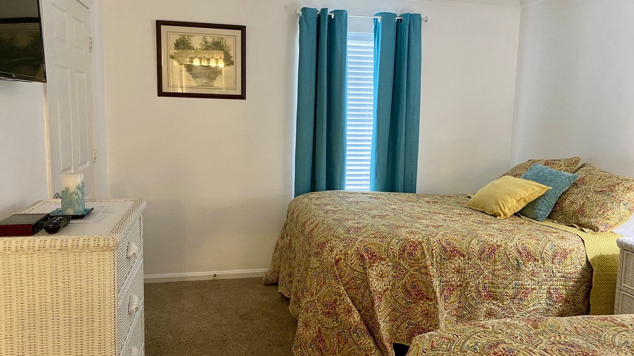 Photo of Bedroom in Gulf Shores