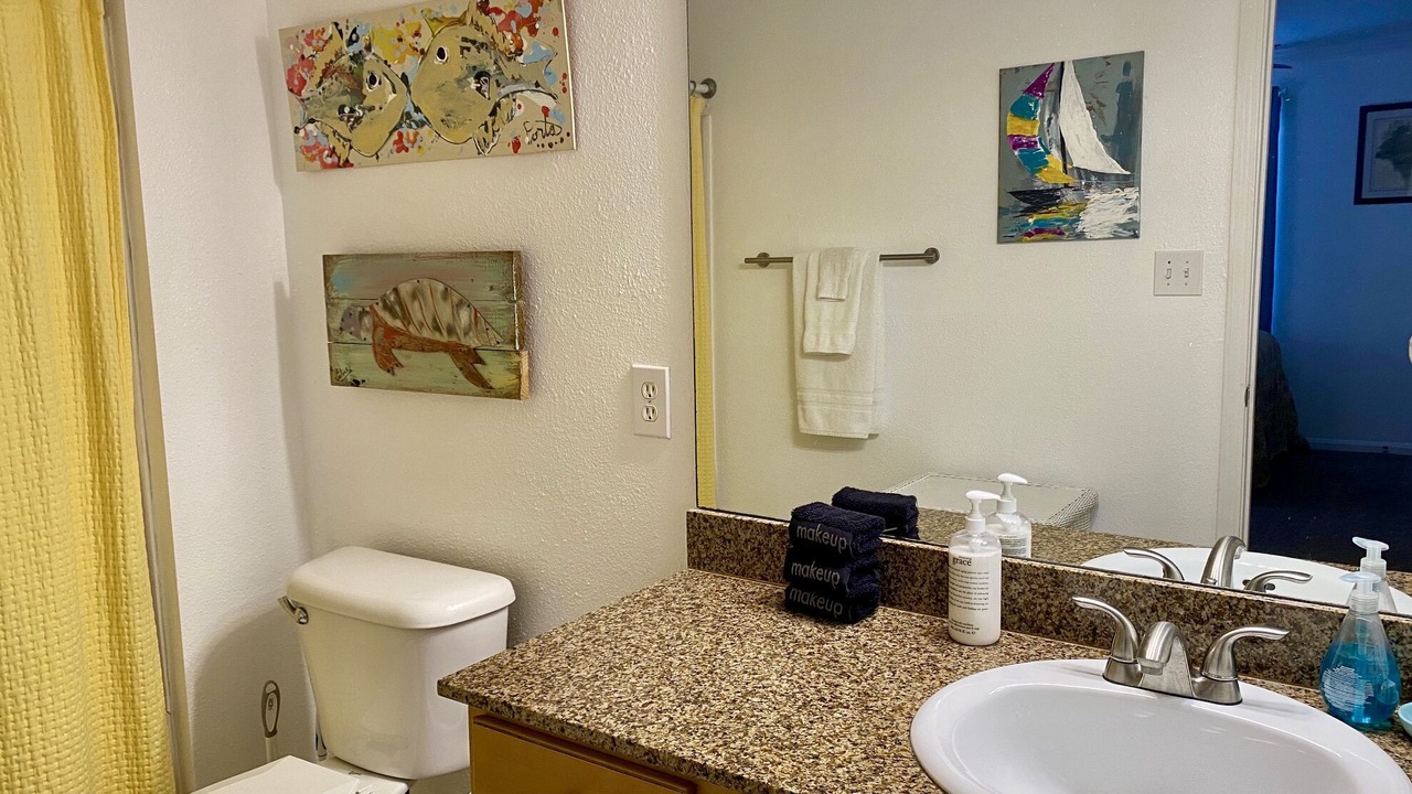 Photo of Bathroom in Gulf Shores