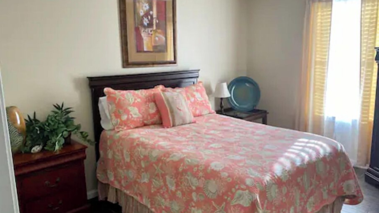 Photo of Bedroom in Gulf Shores