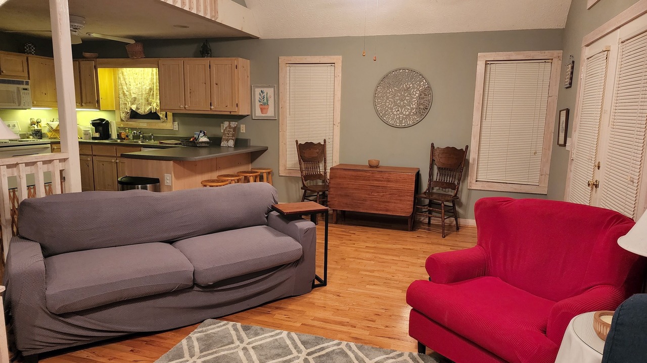 Photo of Livingroom in Wedowee