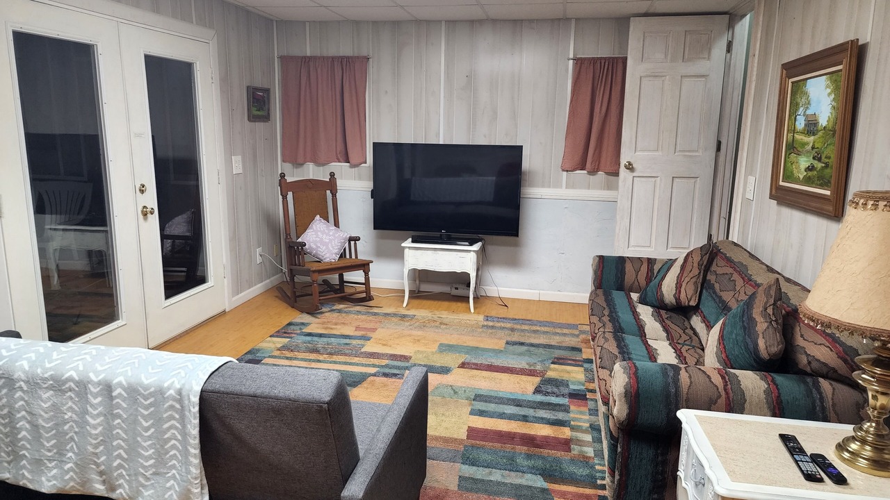 Photo of Livingroom in Wedowee