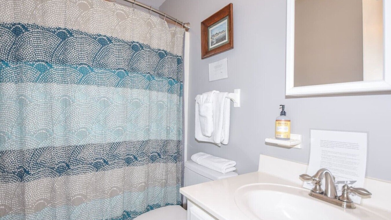 Photo of Bathroom in Dadeville