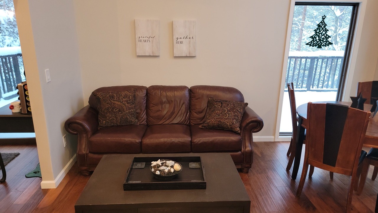 Photo of Livingroom in Harrison