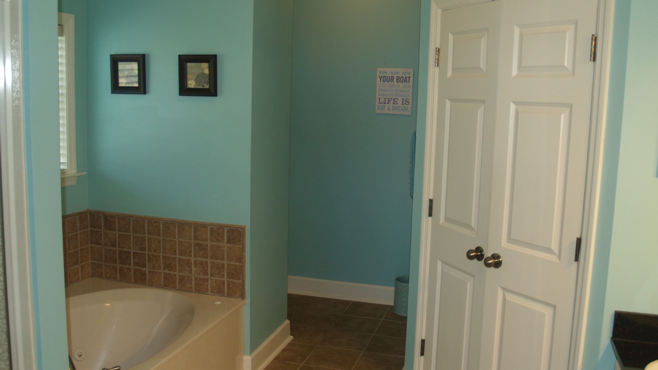 Photo of Bathroom in Dadeville