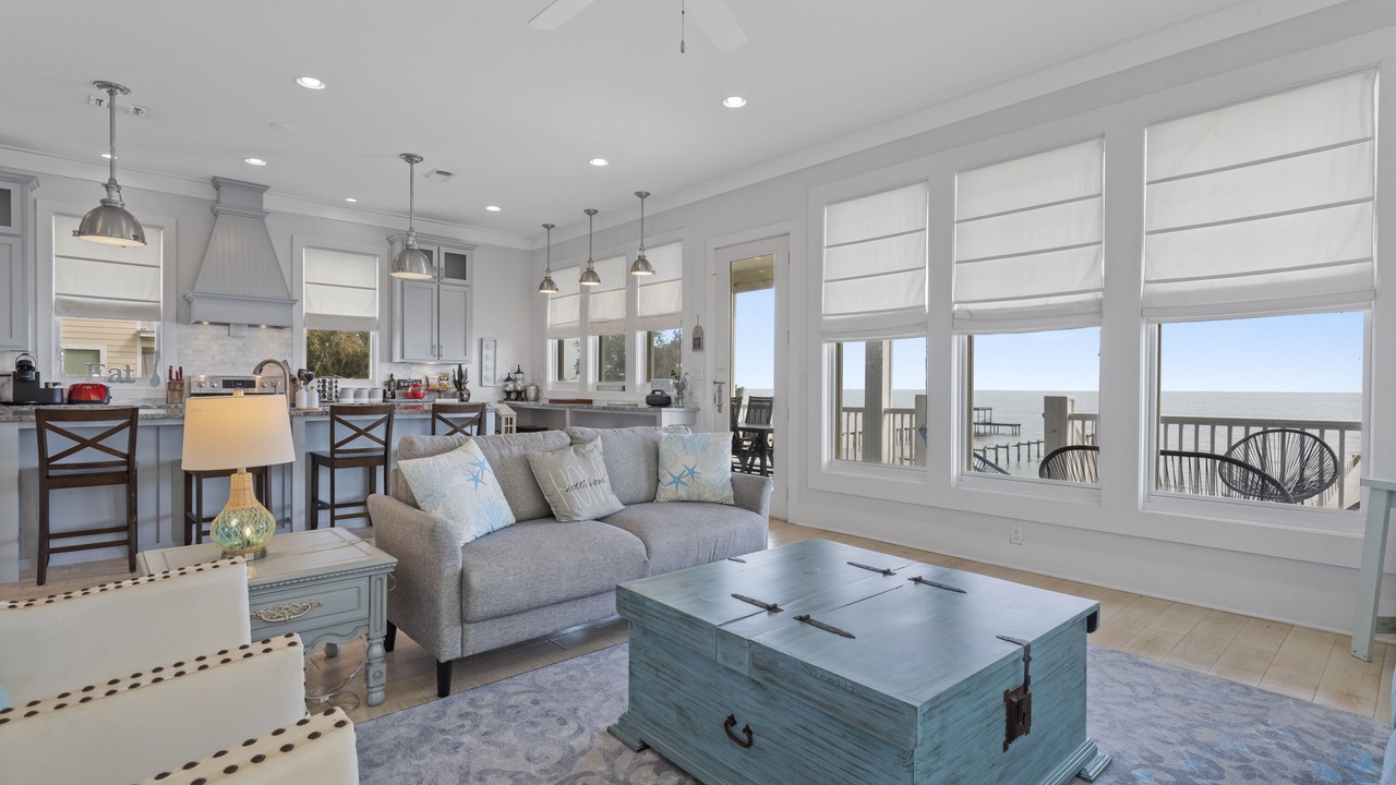 Photo of Livingroom in Ocean Springs