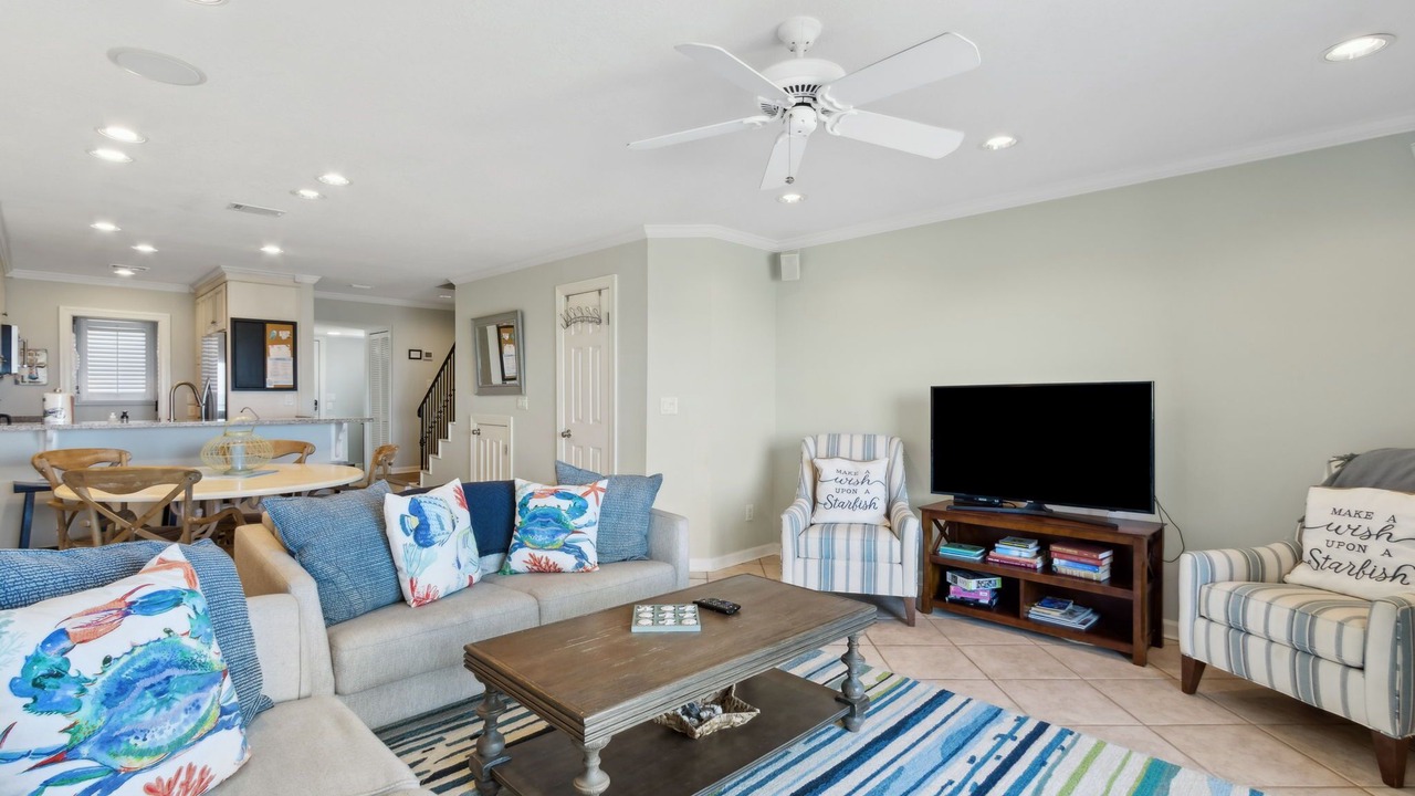 Photo of Livingroom in Amelia City