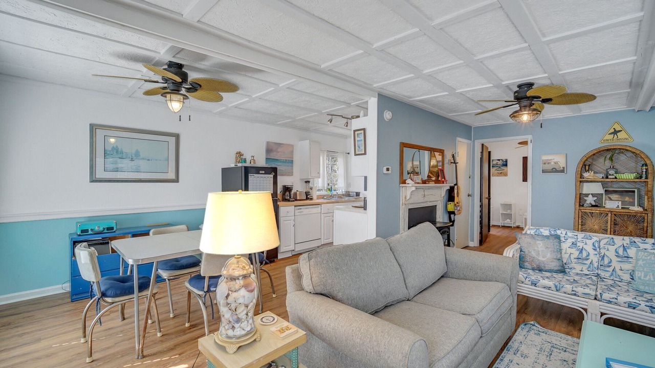 Photo of Livingroom in Tybee Island
