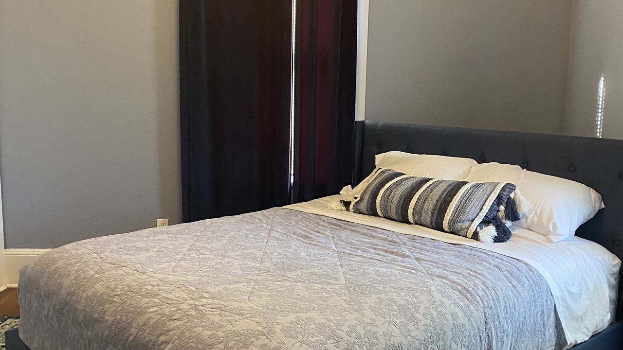 Photo of Bedroom in Downtown Historic District