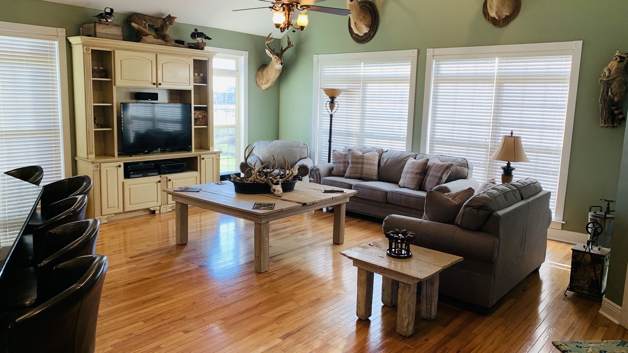 Photo of Livingroom in Goshen