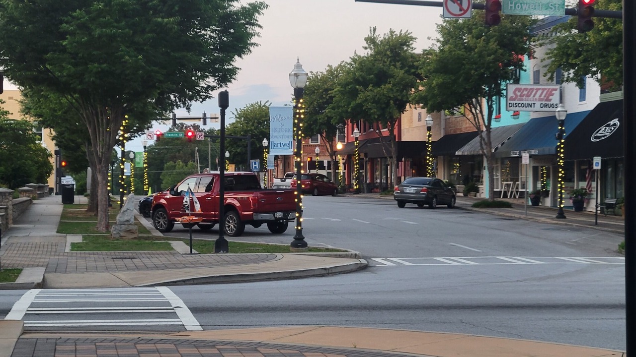 Photo of Others in Hartwell