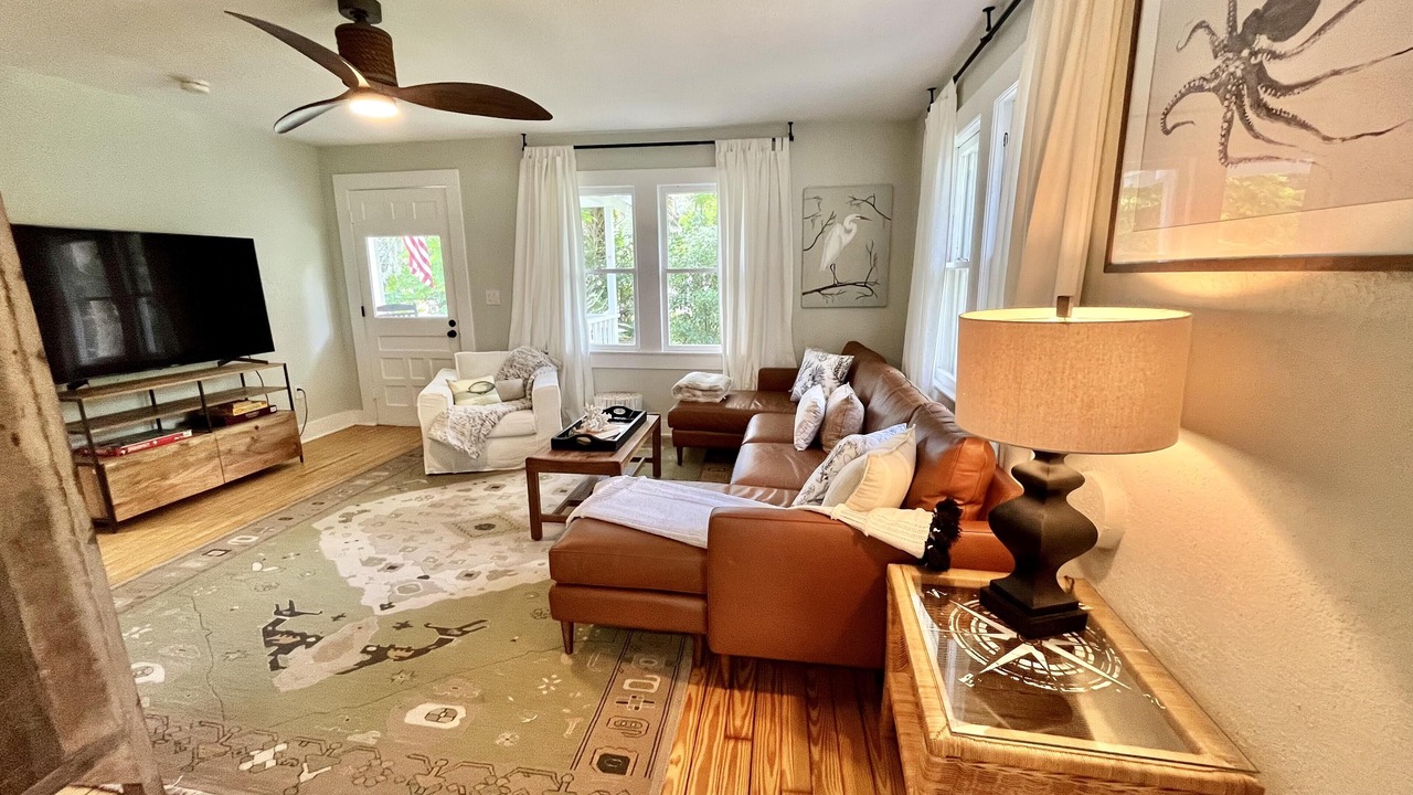 Photo of Livingroom in New Smyrna Beach
