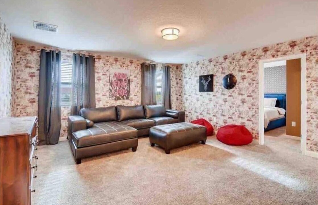 Photo of Livingroom in Davenport
