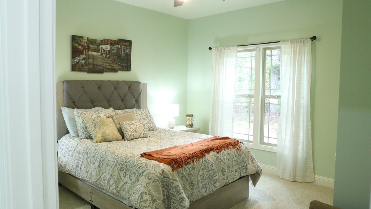 Photo of Bedroom in Eastman