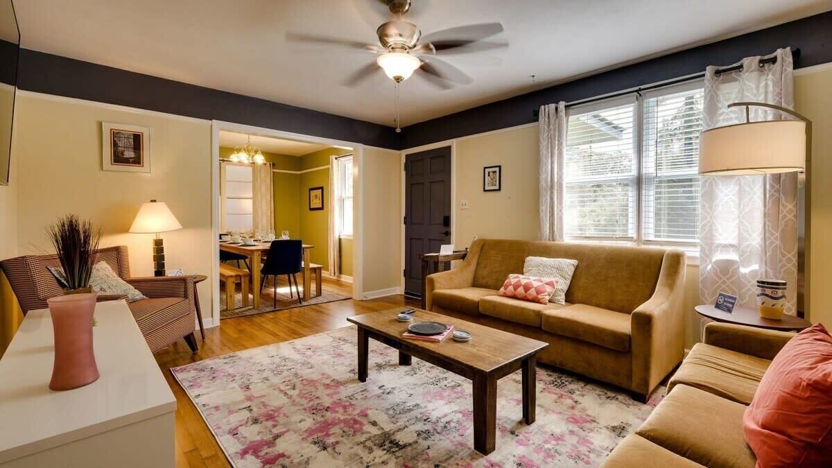 Photo of Bedroom in Savannah