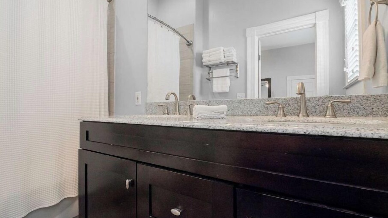 Photo of Bathroom in Old Fourth Ward