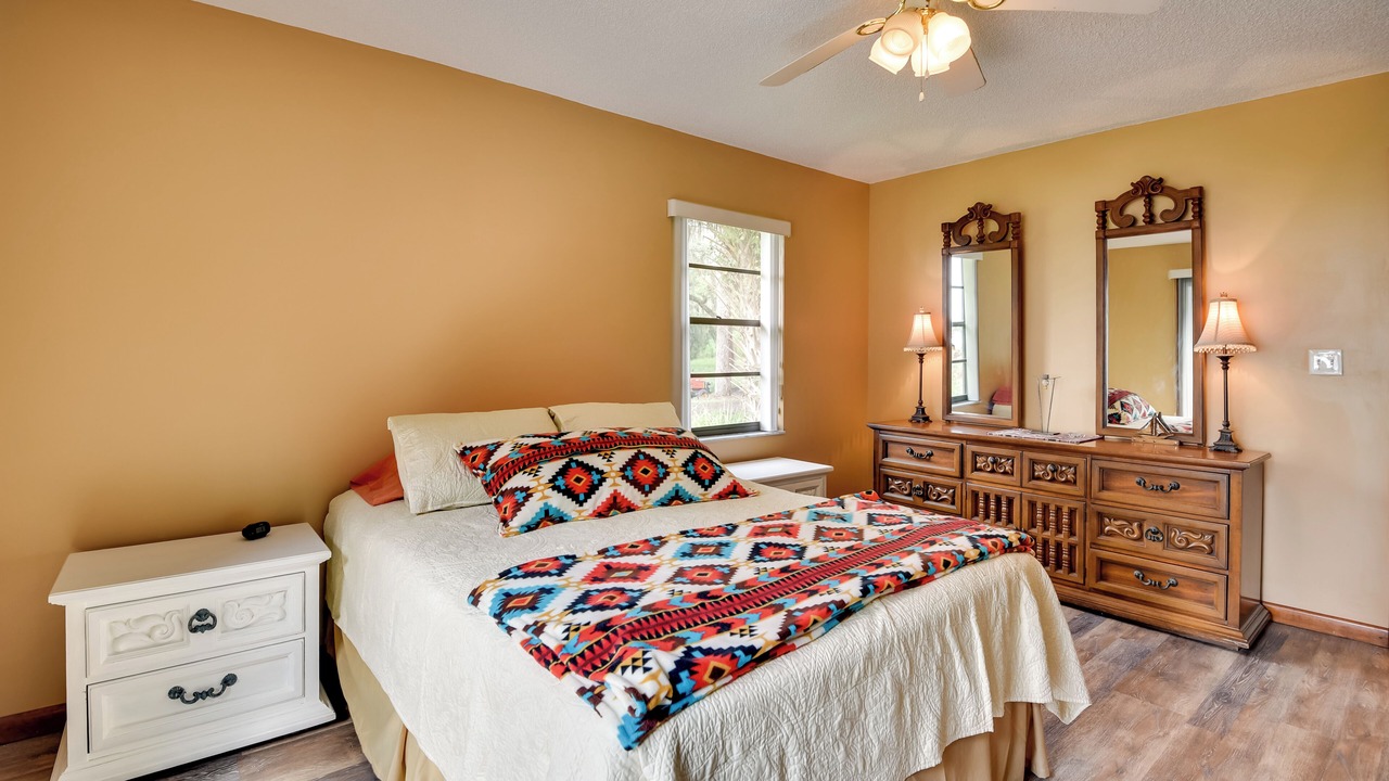 Photo of Bedroom in Welaka