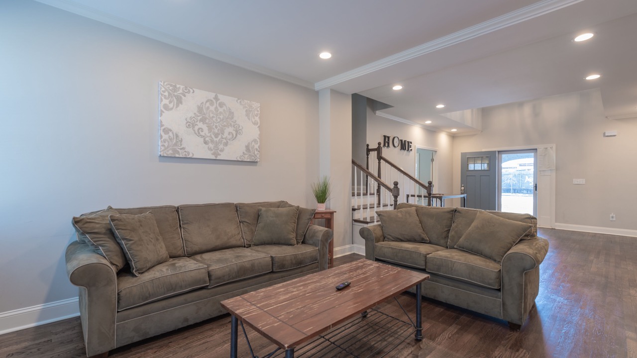 Photo of Livingroom in South Atlanta