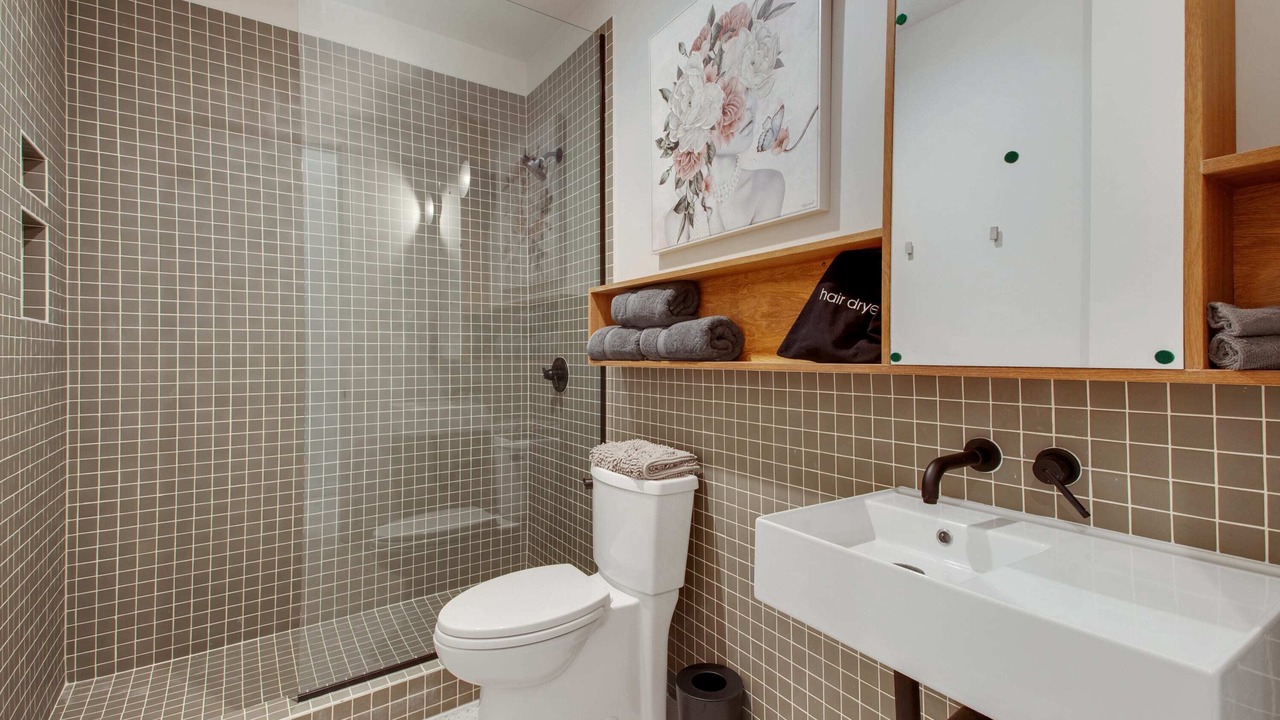 Photo of Bathroom in South 7th Ward
