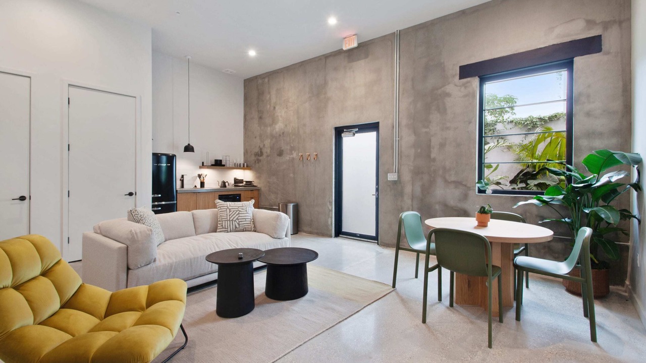 Photo of Livingroom in South 7th Ward