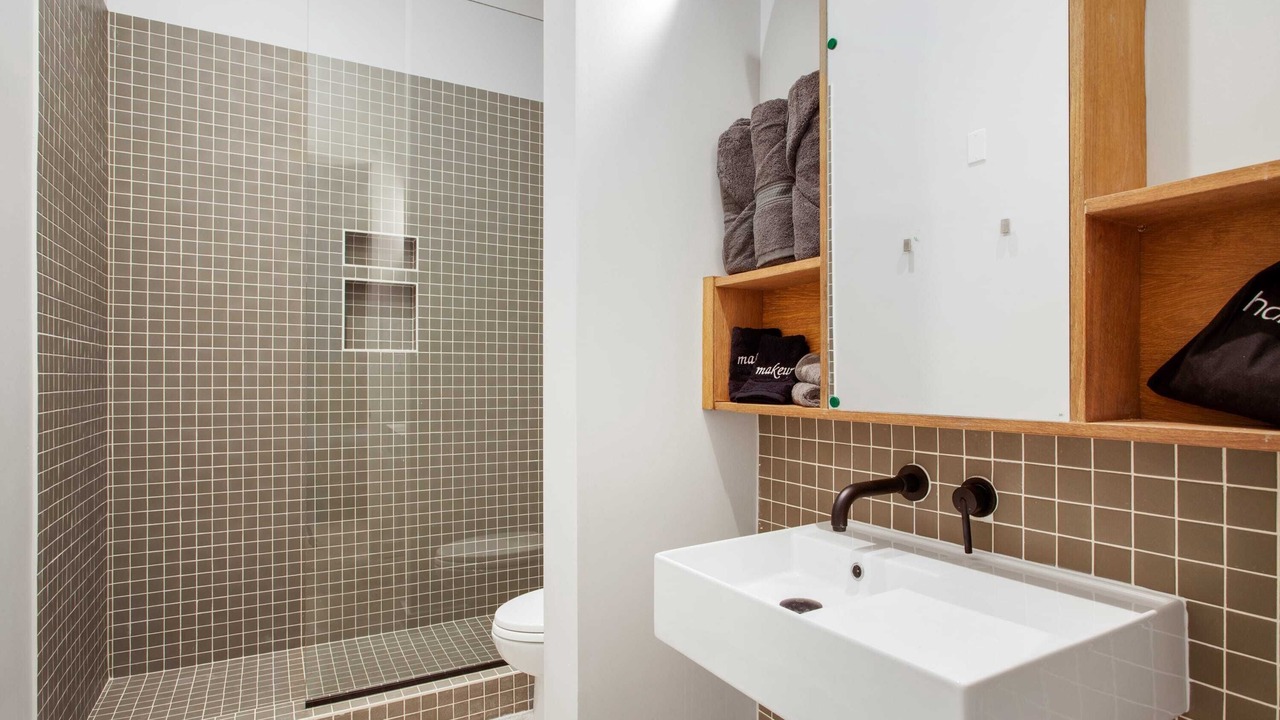 Photo of Bathroom in South 7th Ward