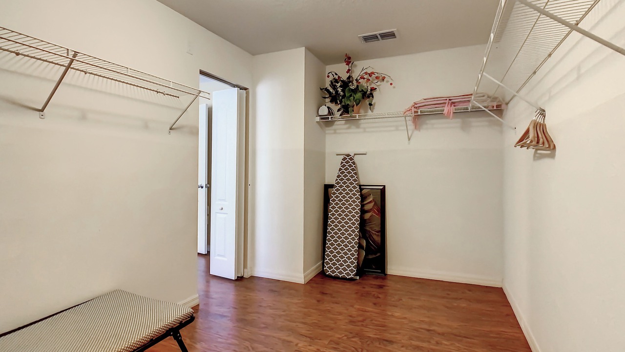 Photo of Bedroom in Crystal Cove