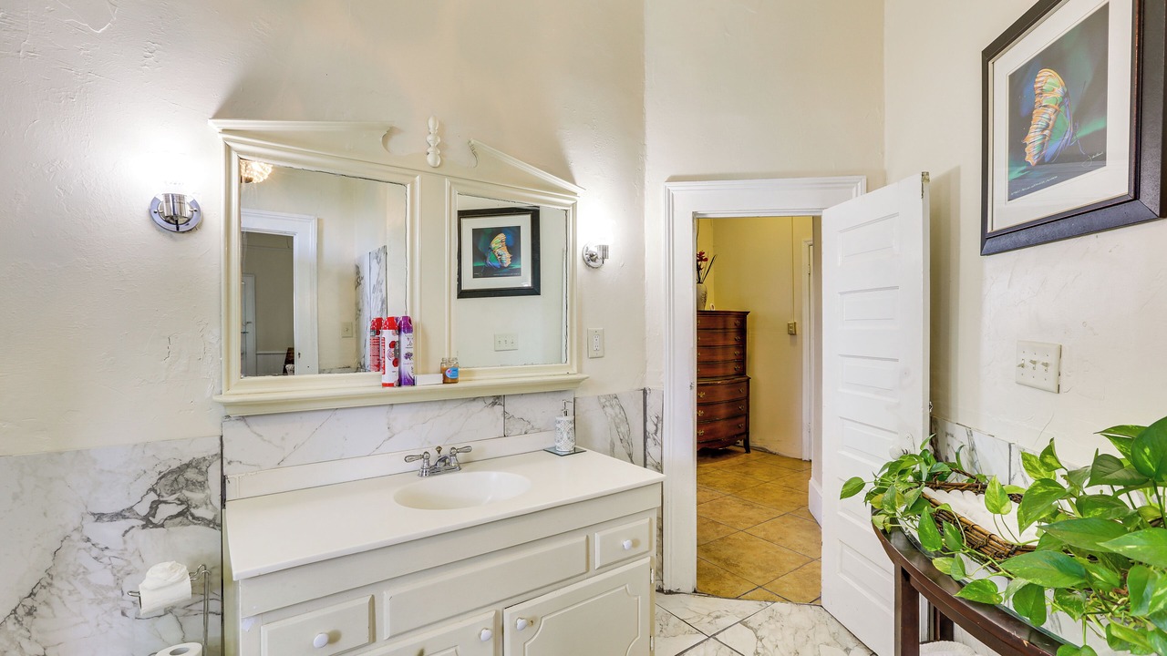 Photo of Bathroom in Albany