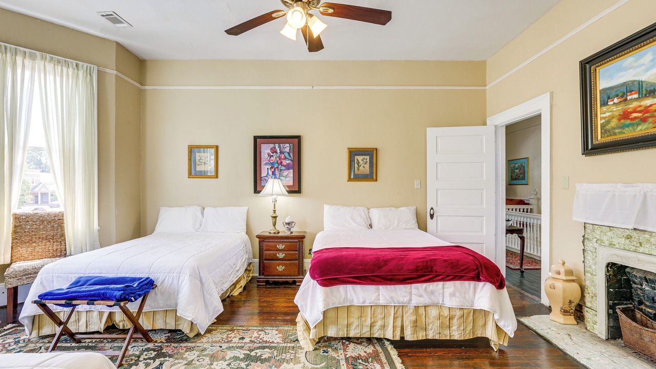 Photo of Bedroom in Albany