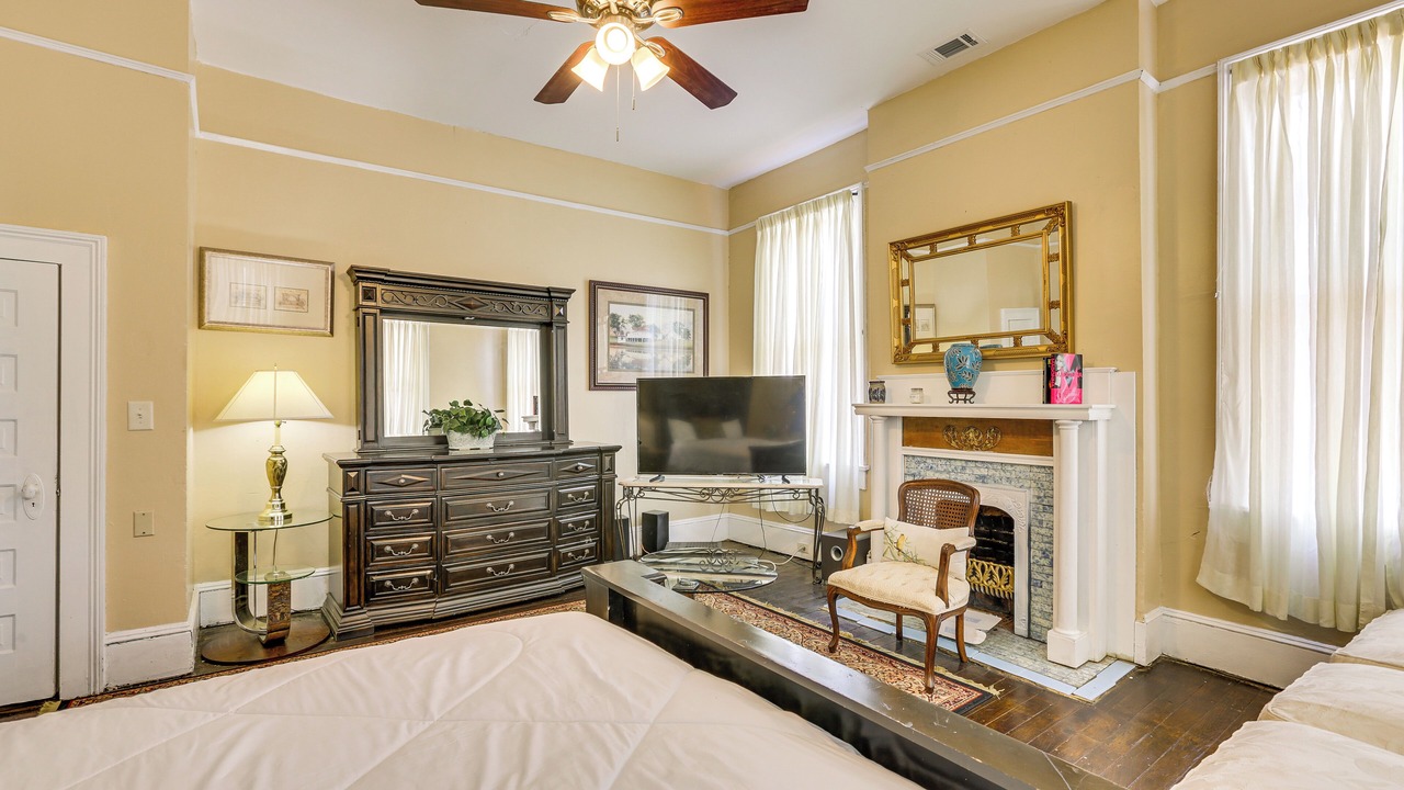 Photo of Bedroom in Albany