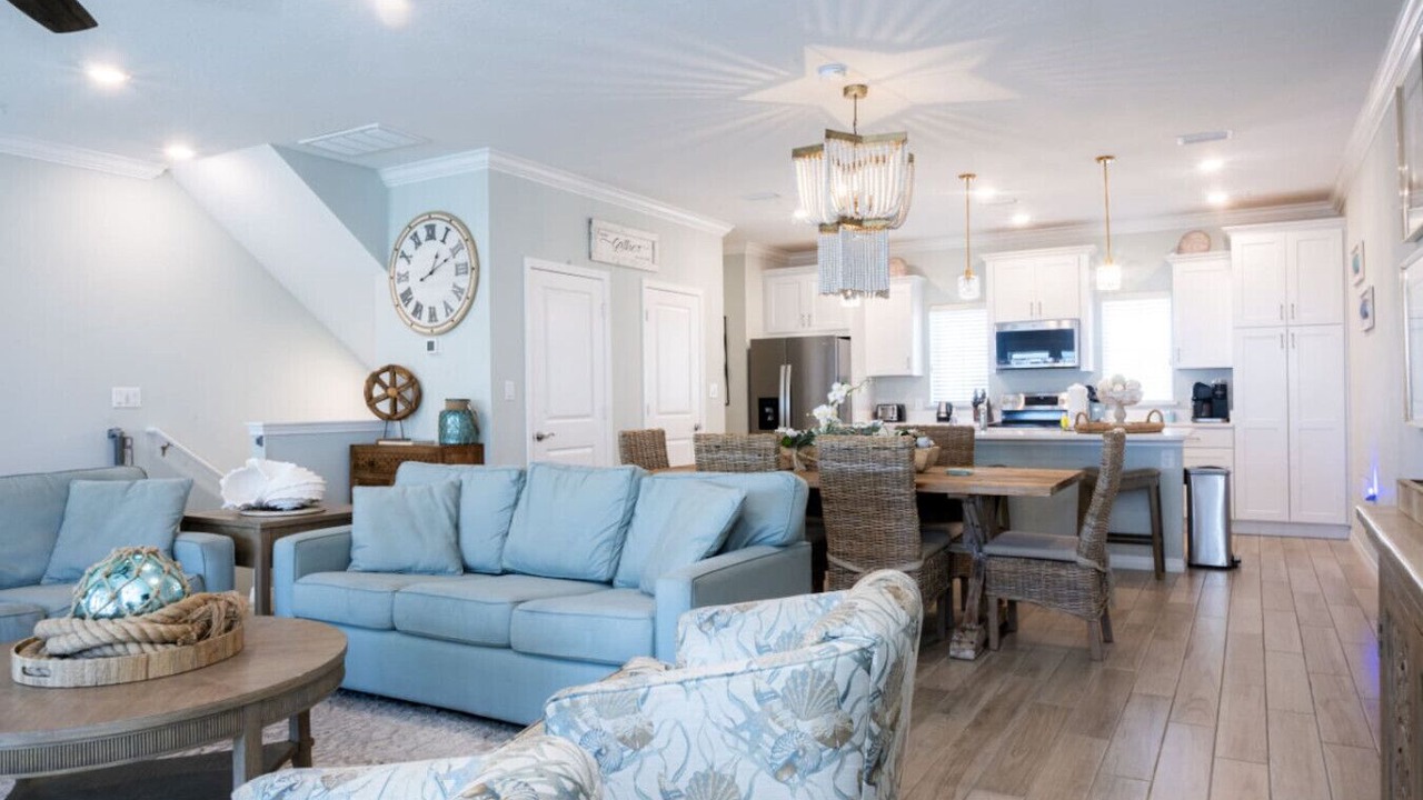 Photo of Livingroom in Ono Island
