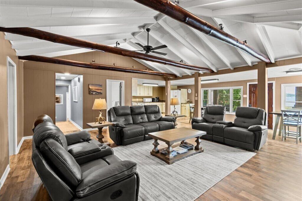 Photo of Bedroom in Guntersville