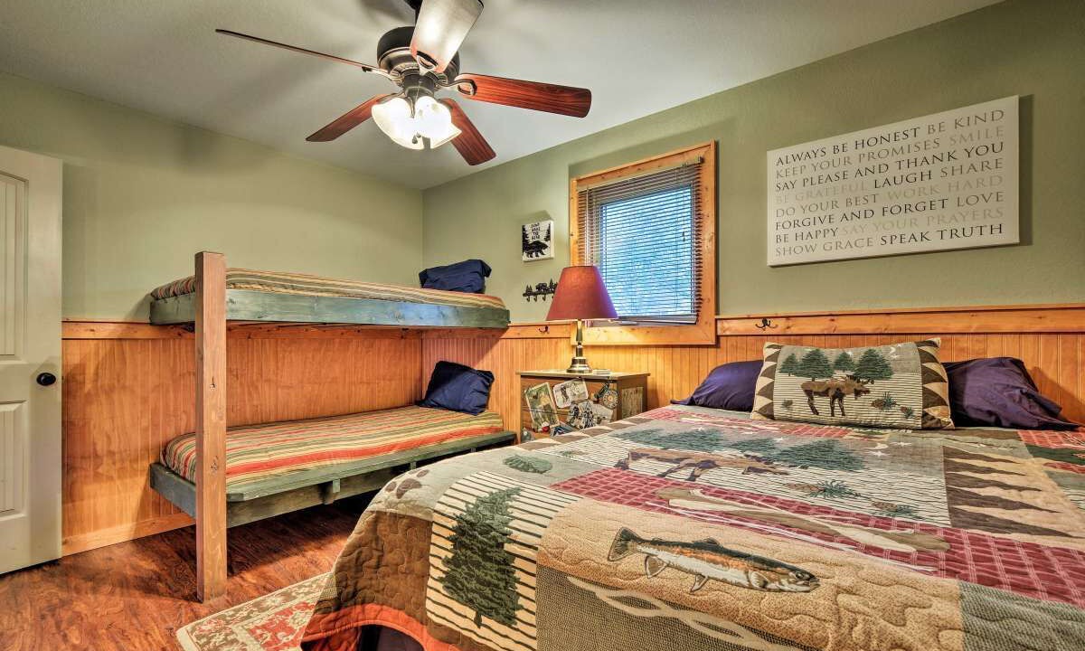 Photo of Bedroom in Groveoak