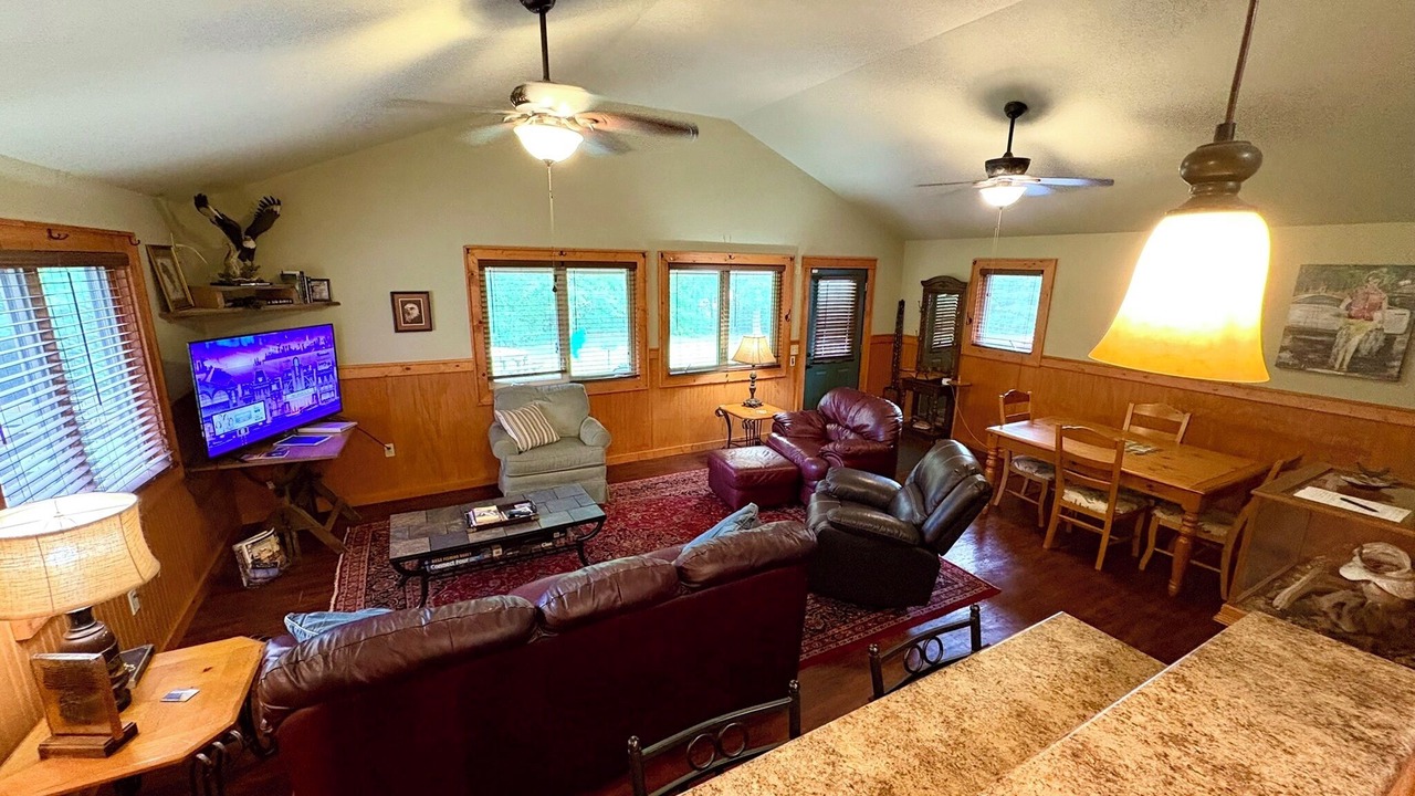 Photo of Livingroom in Groveoak