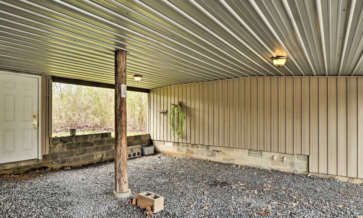 Photo of Outdoor in Groveoak