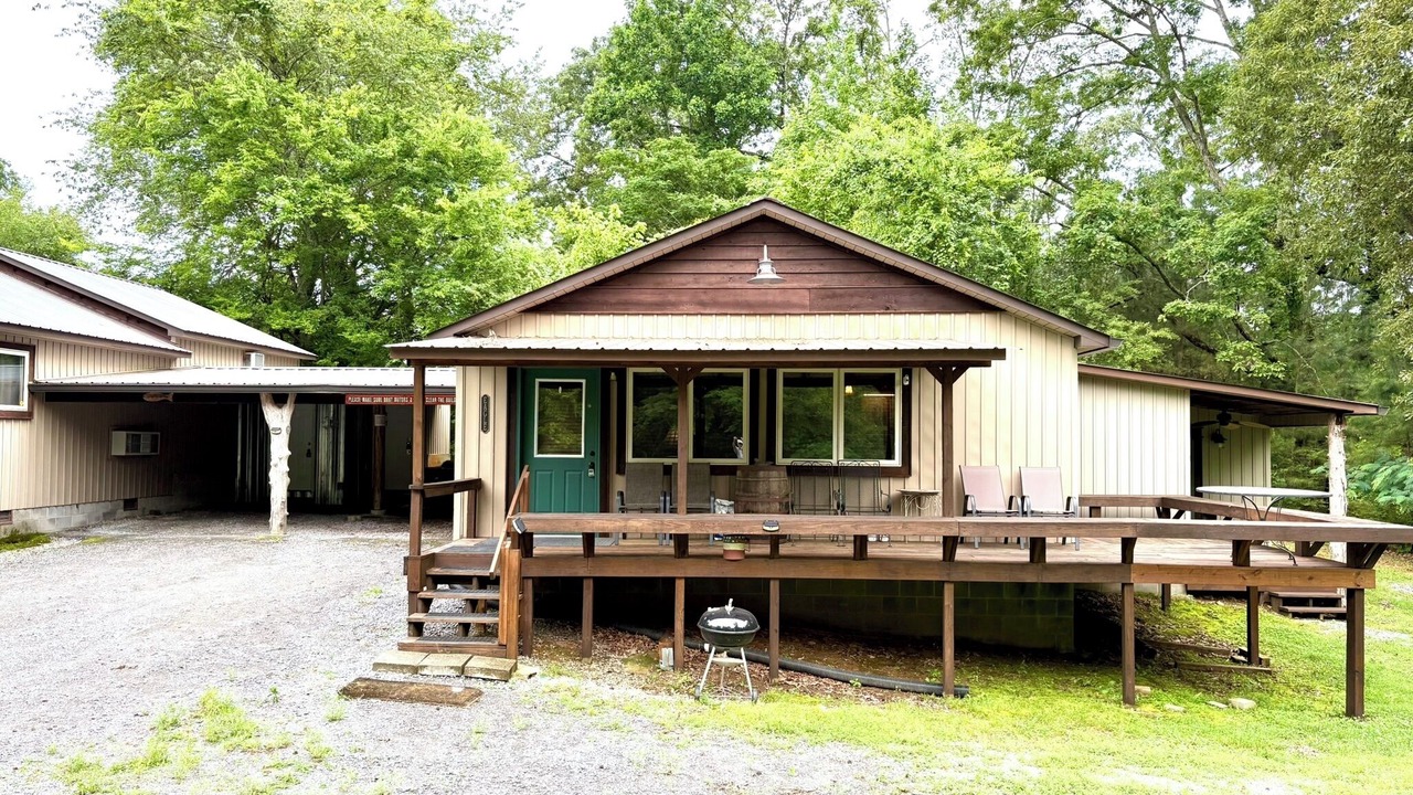 Photo of Outdoor in Groveoak