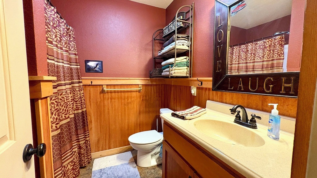 Photo of Bathroom in Groveoak
