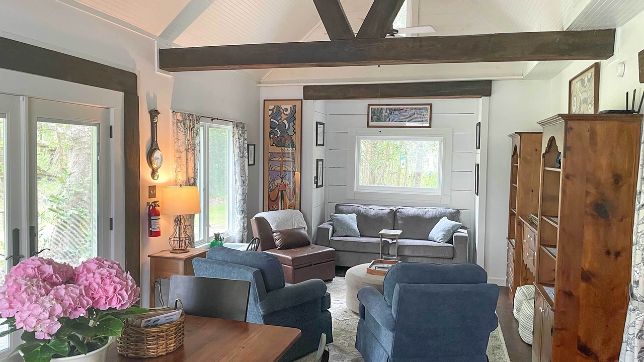 Photo of Bedroom in Ocean Springs