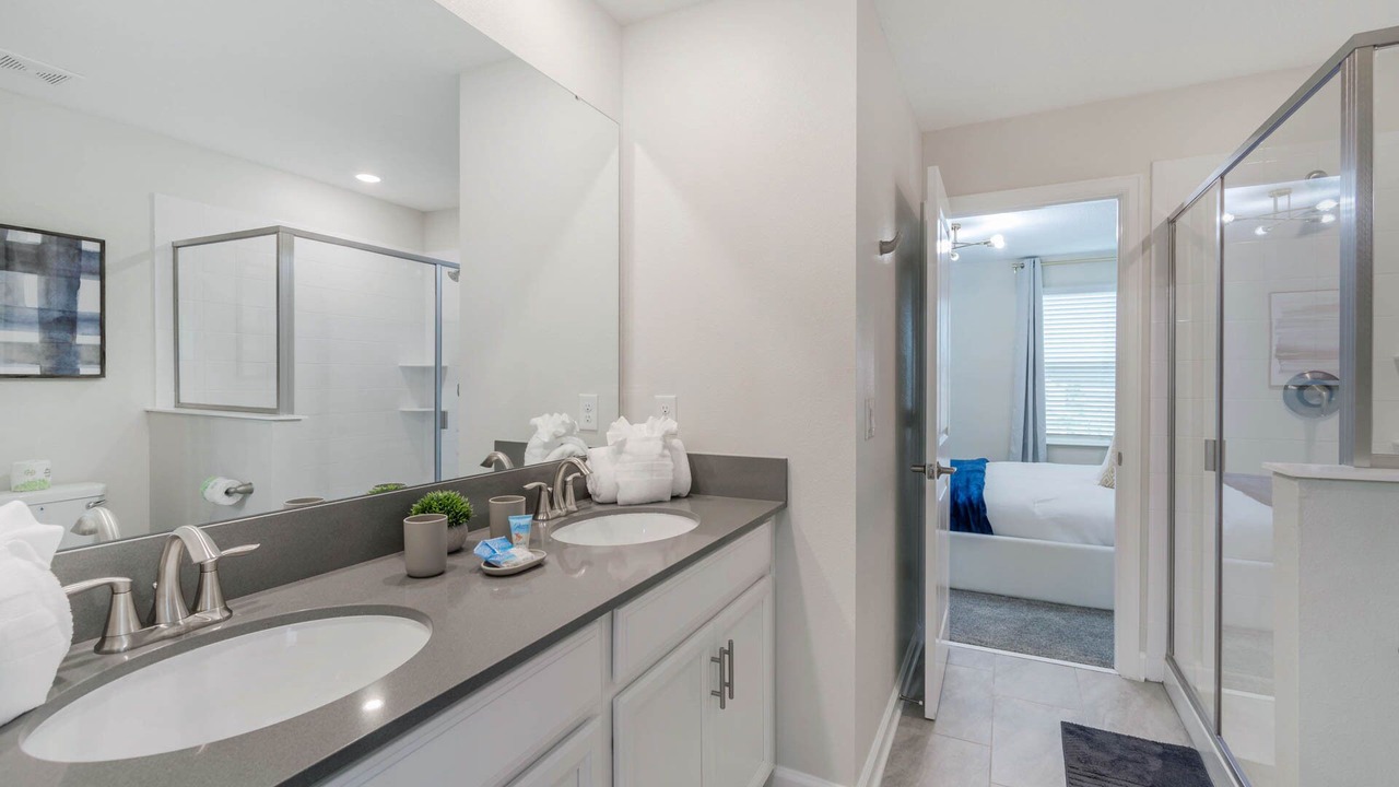 Photo of Bathroom in Four Corners