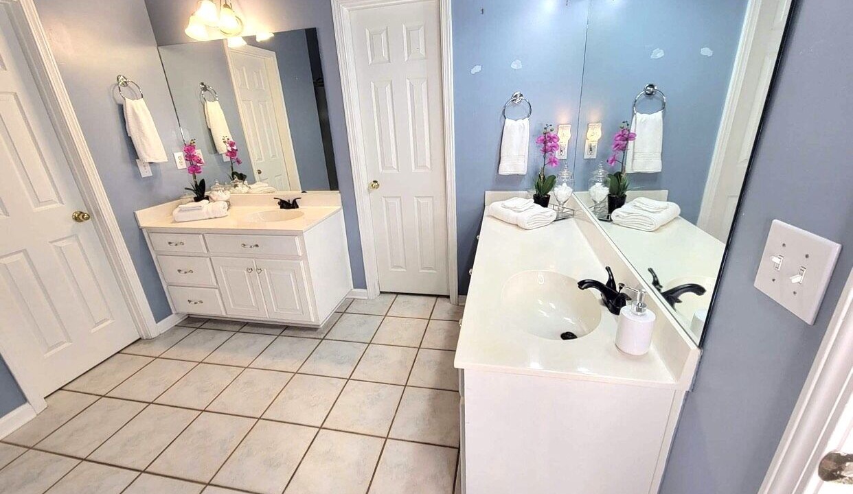 Photo of Bathroom in Gunter Afs