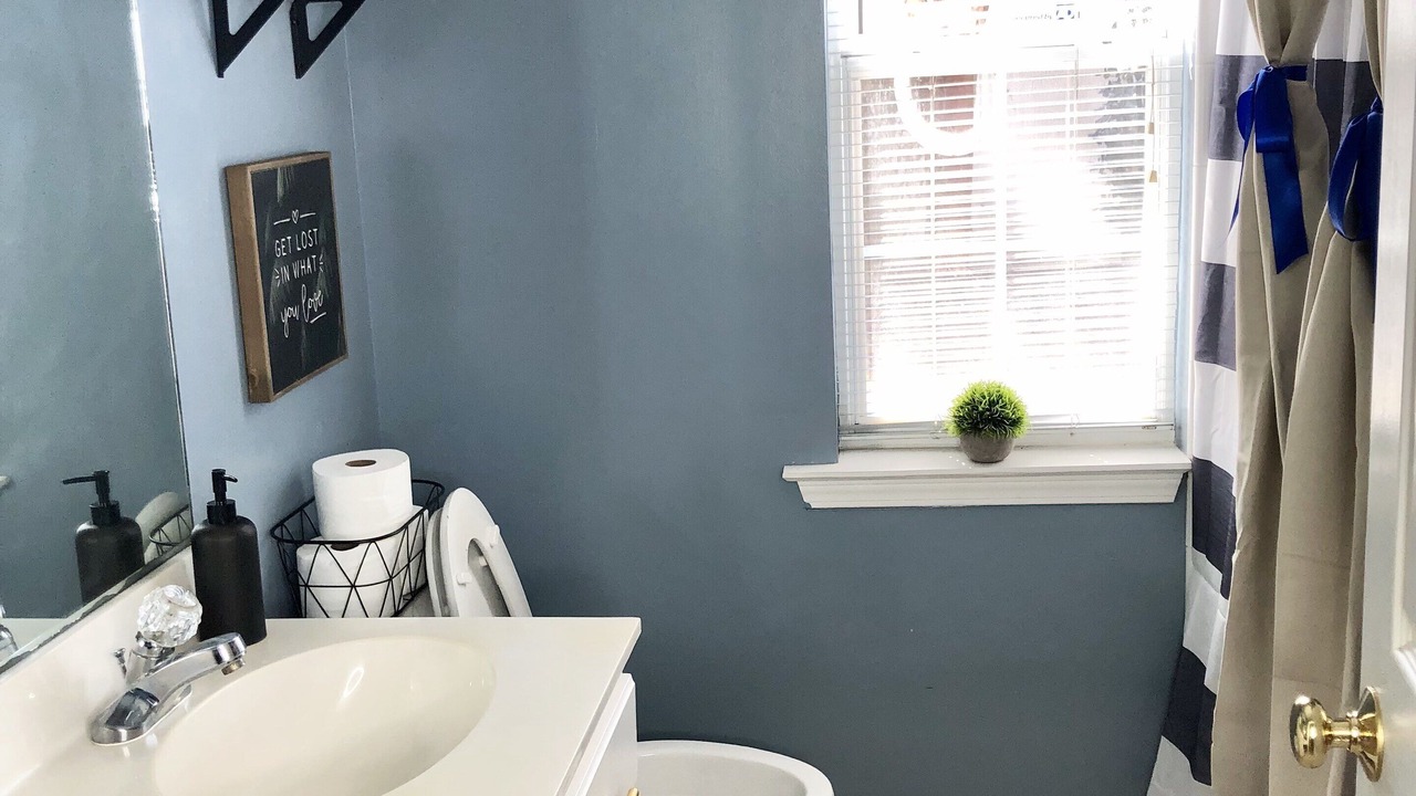 Photo of Bathroom in Gunter Afs