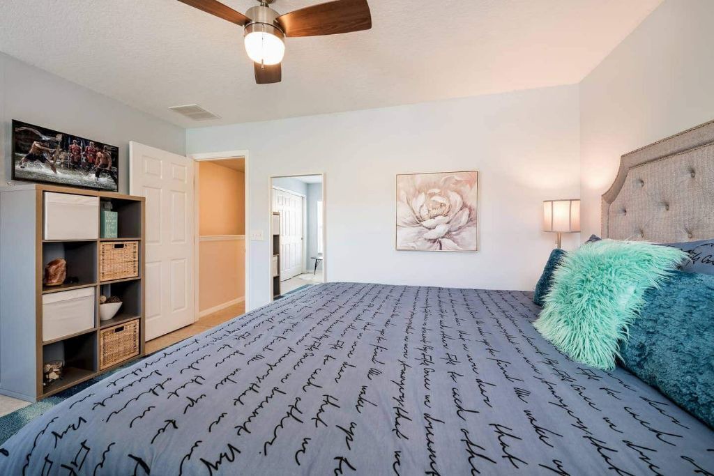 Photo of Bedroom in Crestwynd Bay