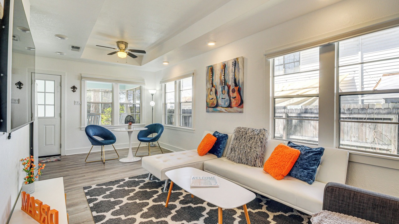 Photo of Bedroom in Long Beach