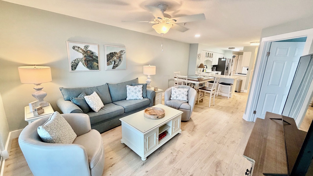 Photo of Livingroom in Fort Walton Beach