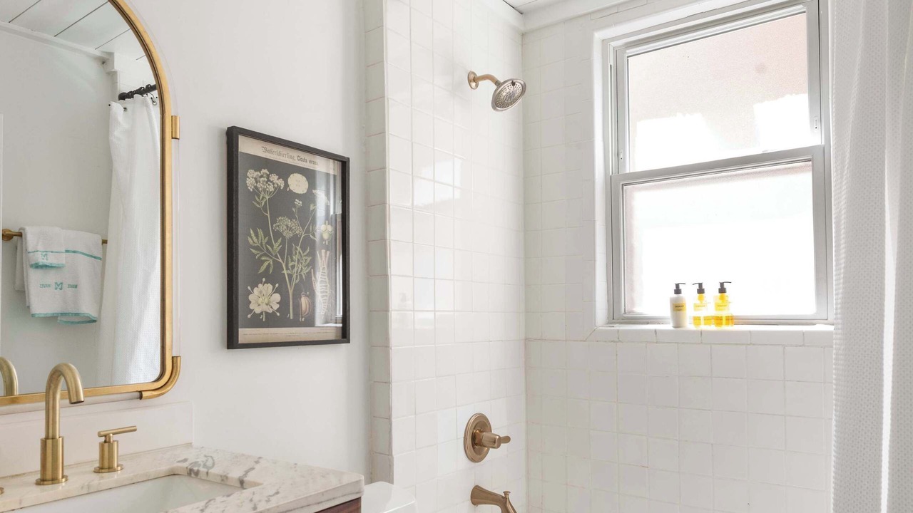 Photo of Bathroom in Candler Park