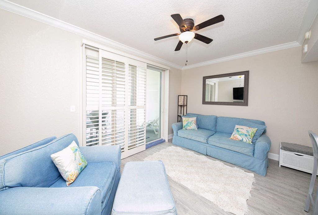 Photo of Livingroom in Ono Island
